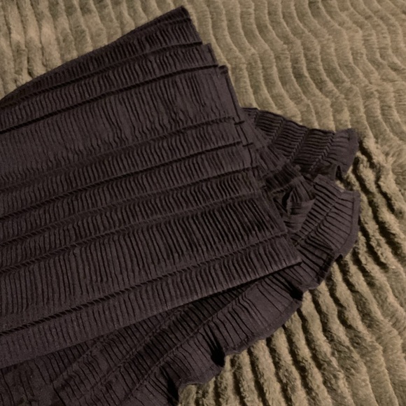 NWT Eileen Fisher Black Mini Pleat Scarf - Picture 4 of 6